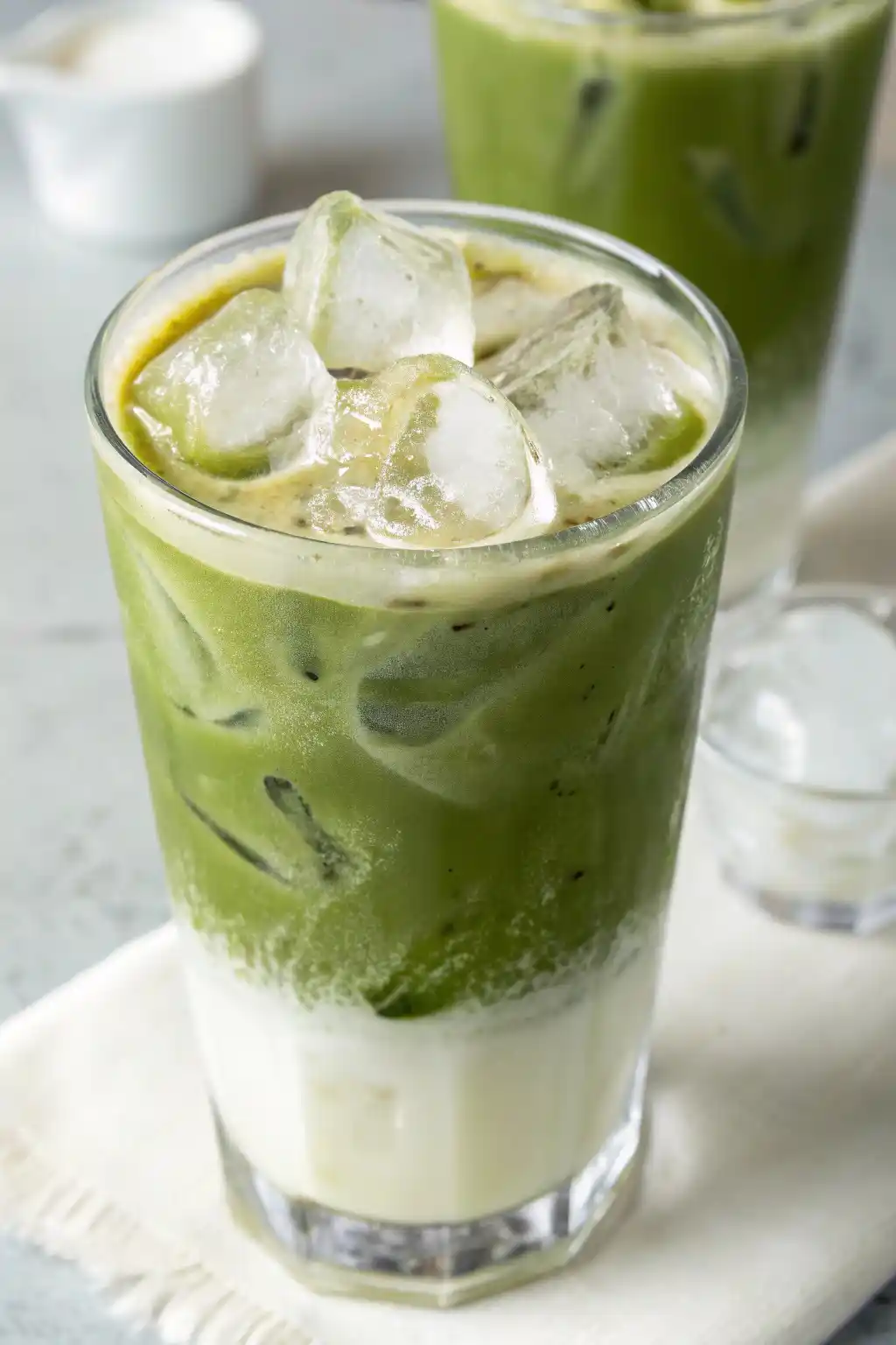 Iced Vanilla Matcha Latte Fresh