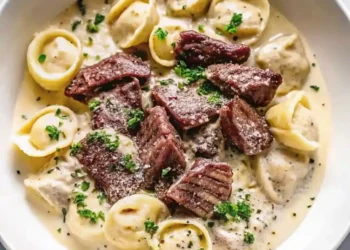 Cracked Garlic Steak Tortellini (The Ultimate “Creamhouse” Sauce Bliss)
